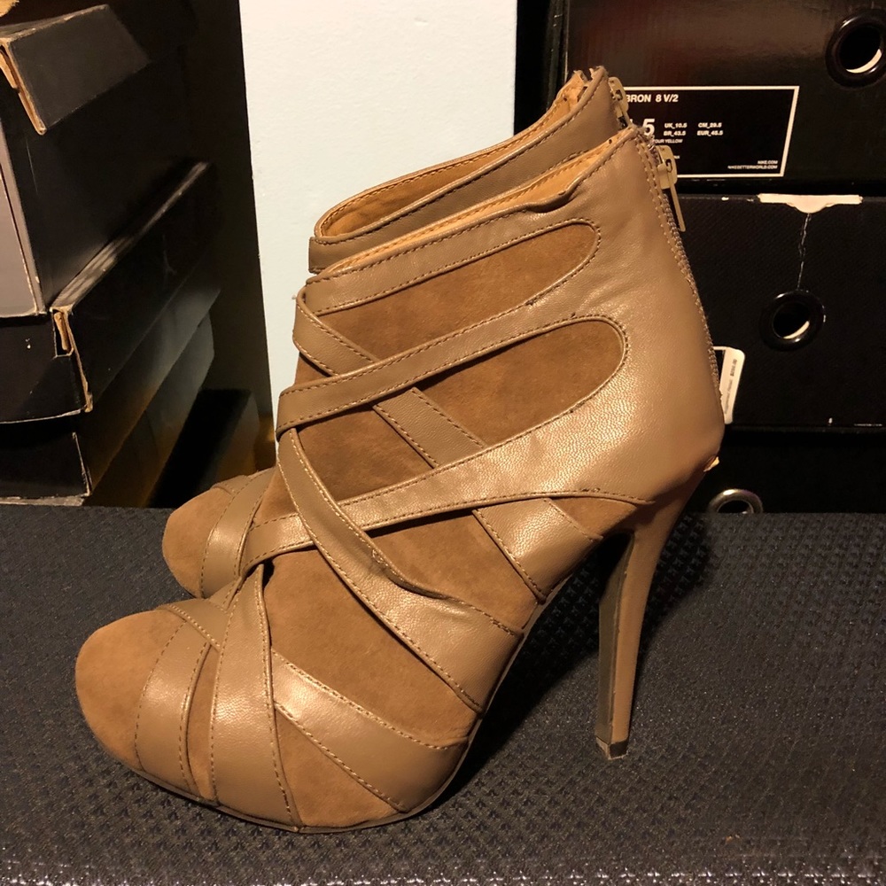 Size 7 heals